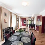 Penthouse Am Goethepark - & Appartamento *