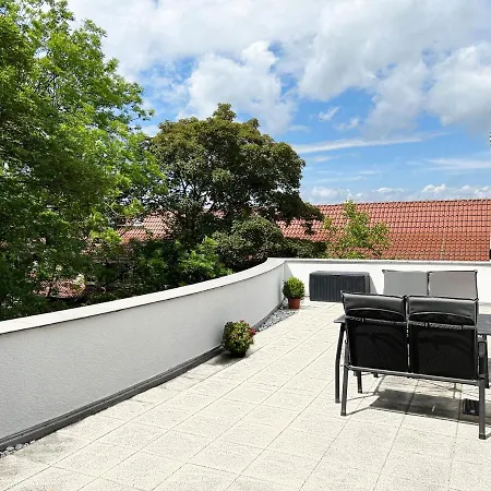 Penthouse Am Goethepark - & Apartment