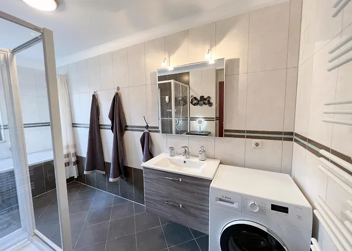 Penthouse Am Goethepark - & Daire